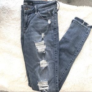 Hollister Destroyed Skinny Jeans
